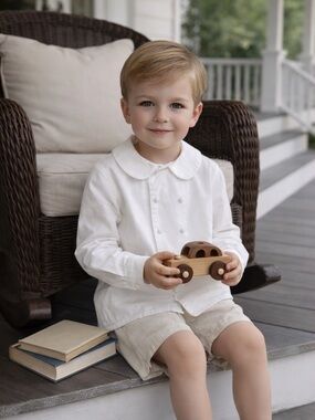 Edgehill Collection White Shirt with Tan Tag Accent cotton/linen